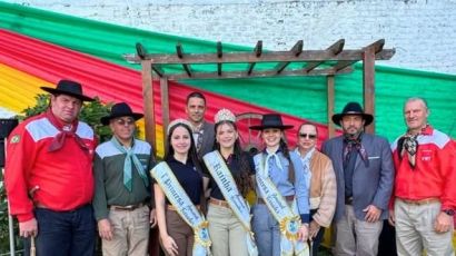 Abertura da Semana Farroupilha em Amaral Ferrador 